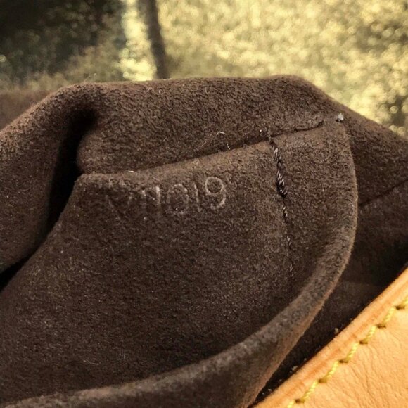 LOUIS VUITTON Brown Monogram Shoulder Bag - Picture 12 of 13